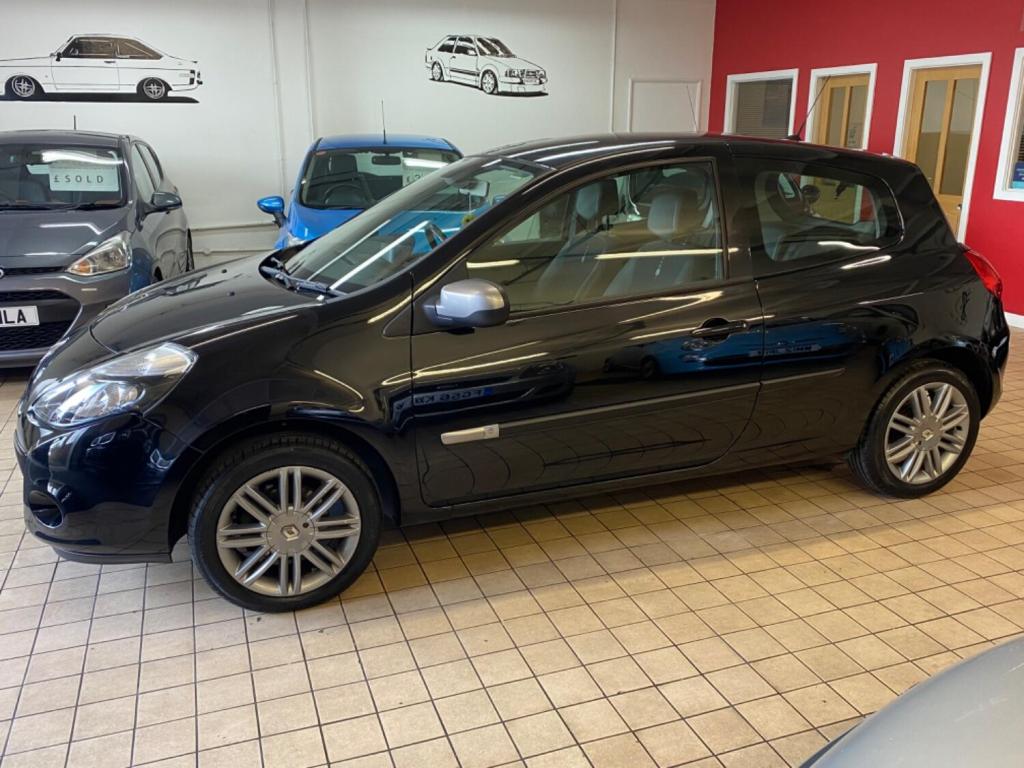 RENAULT CLIO