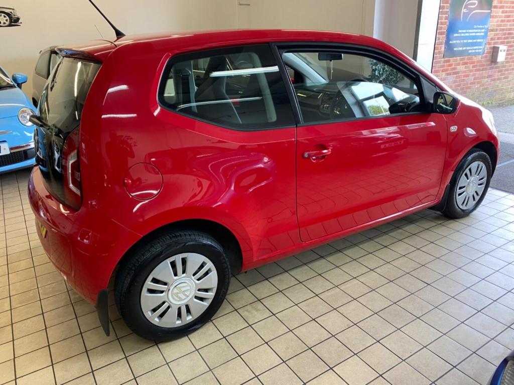 VOLKSWAGEN UP