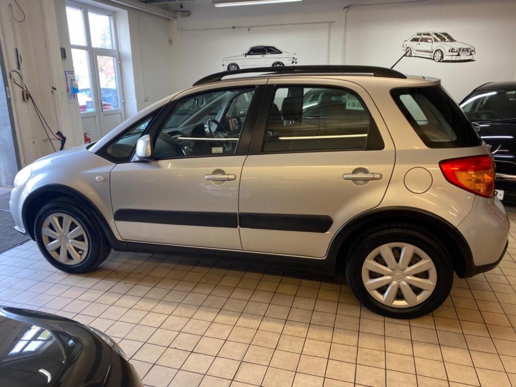 SUZUKI SX4