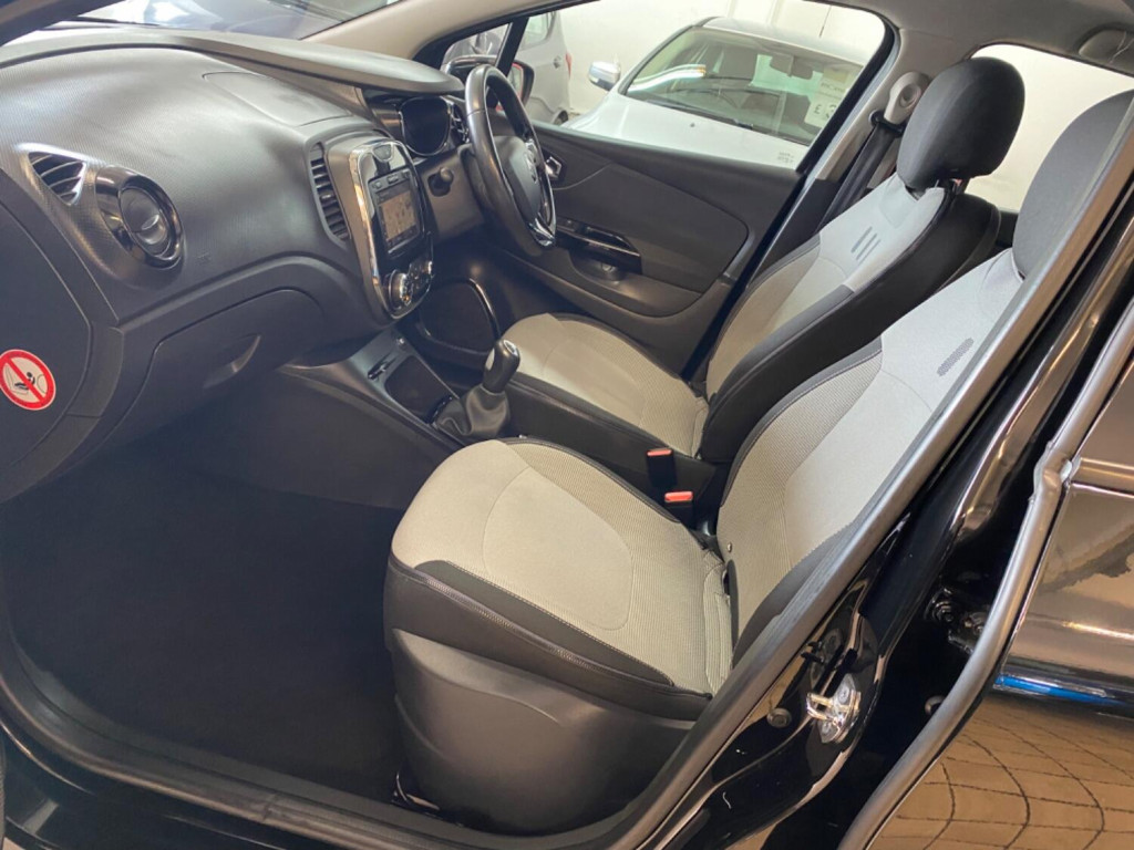 RENAULT CAPTUR