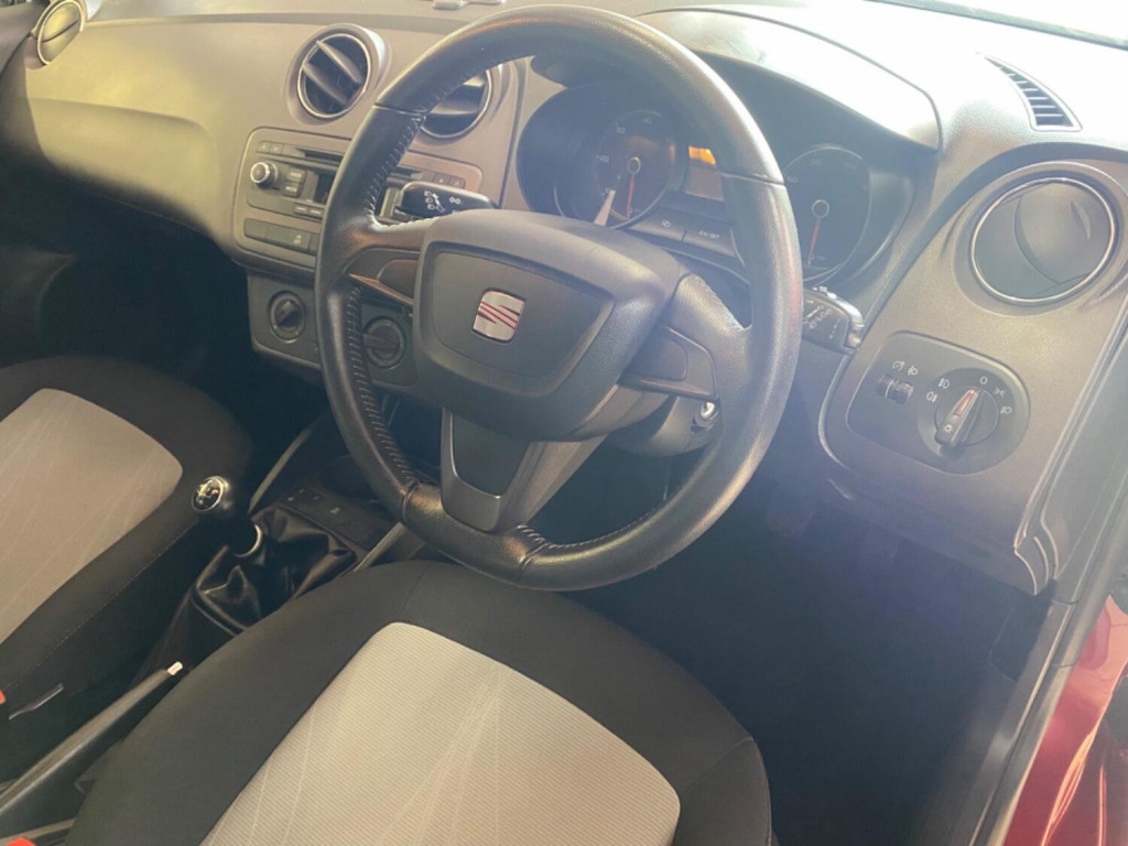 SEAT IBIZA