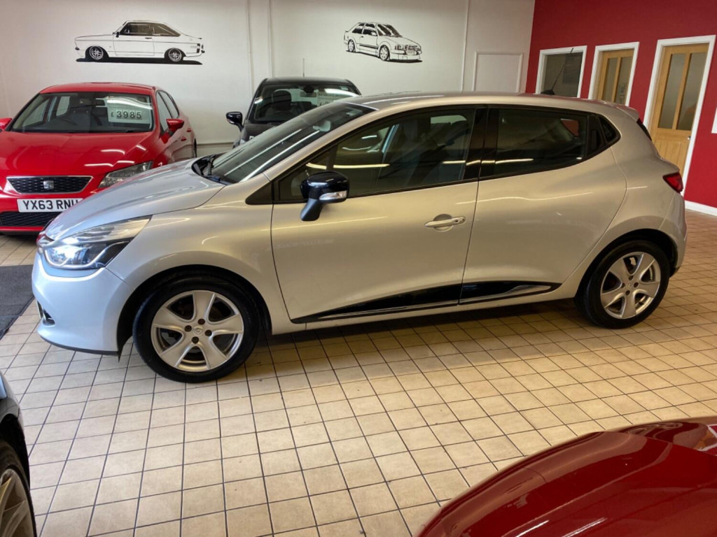RENAULT CLIO