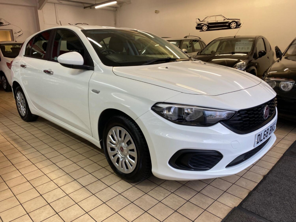 View FIAT TIPO 1.4 1.4 95hp Easy