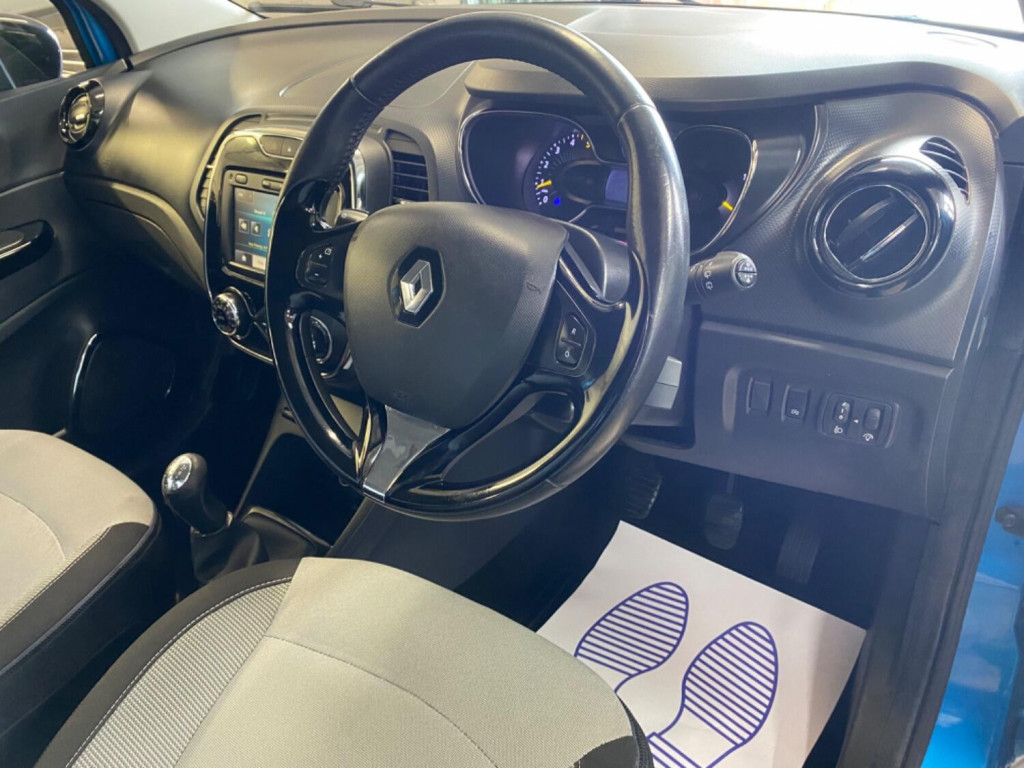 RENAULT CAPTUR