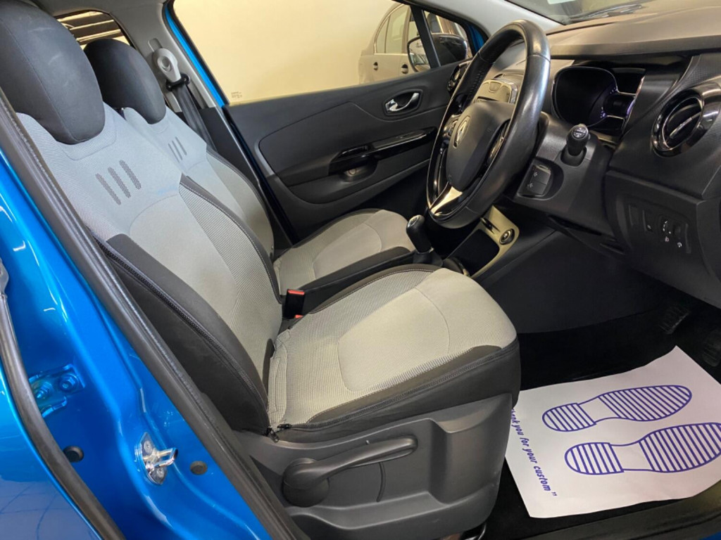 RENAULT CAPTUR