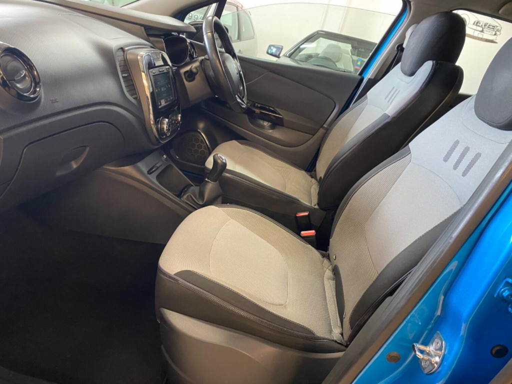 RENAULT CAPTUR