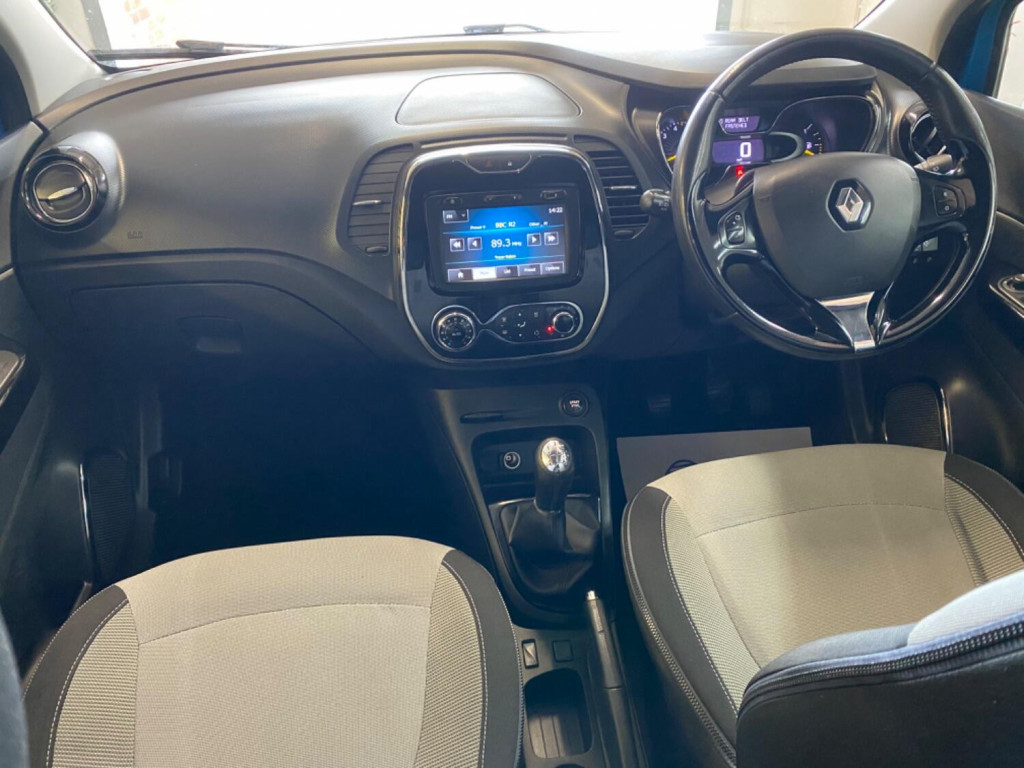 RENAULT CAPTUR