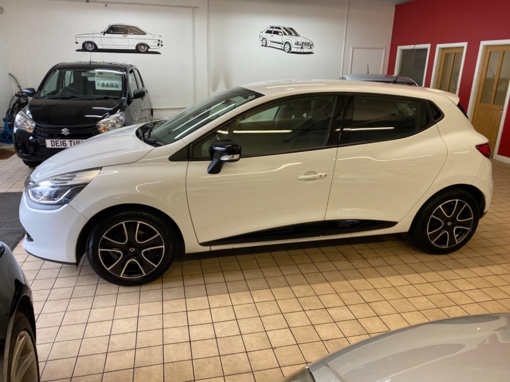 RENAULT CLIO