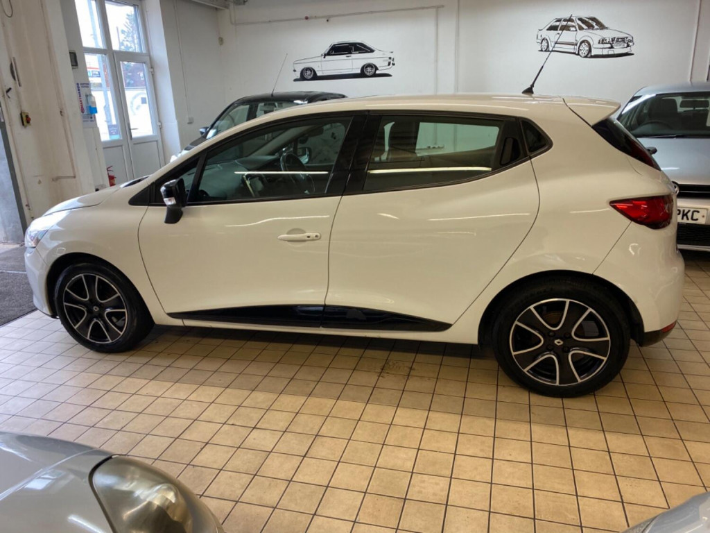 RENAULT CLIO