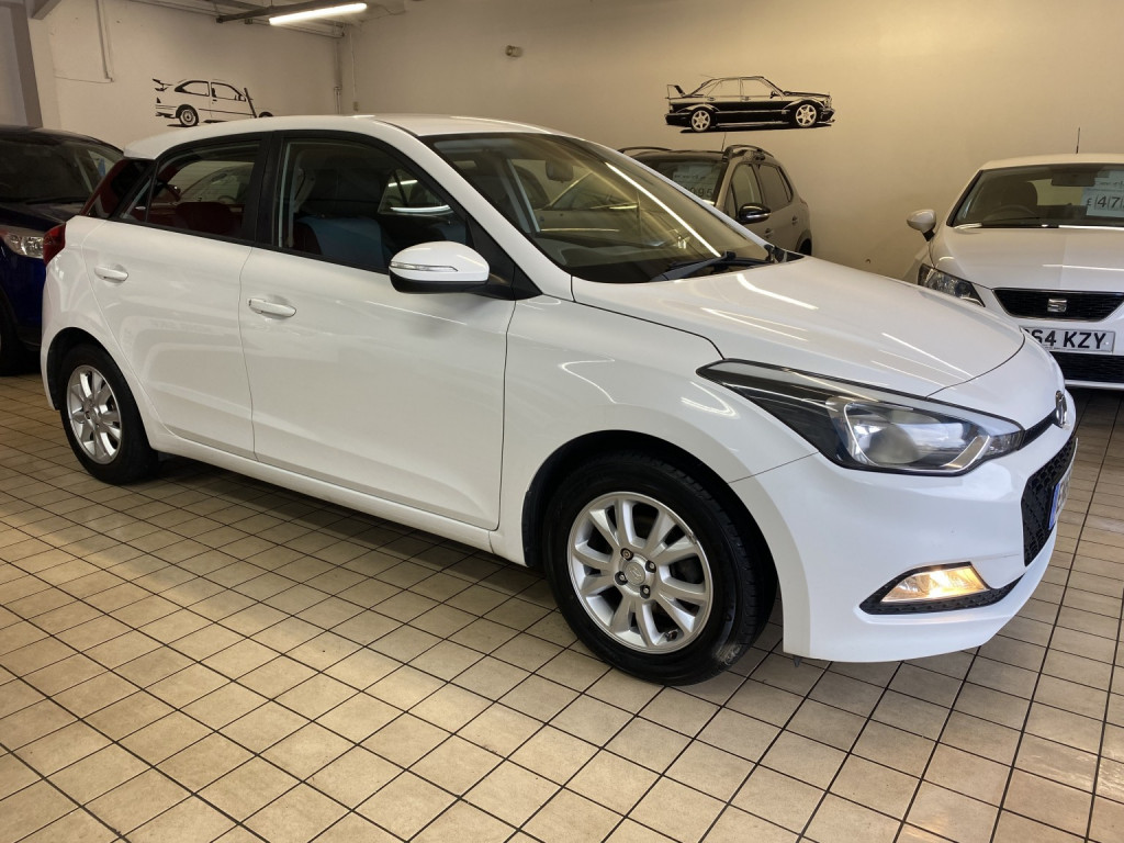 View HYUNDAI I20 1.2 I20 SE 1.2 84PS MY16