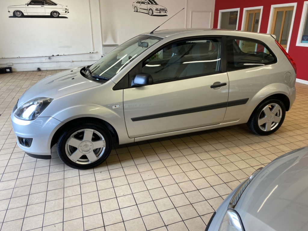 FORD FIESTA
