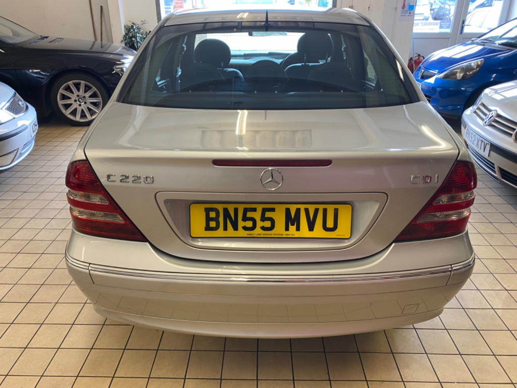 MERCEDES-BENZ C CLASS