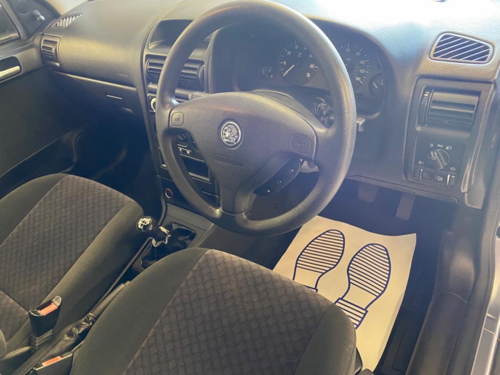 VAUXHALL ASTRA