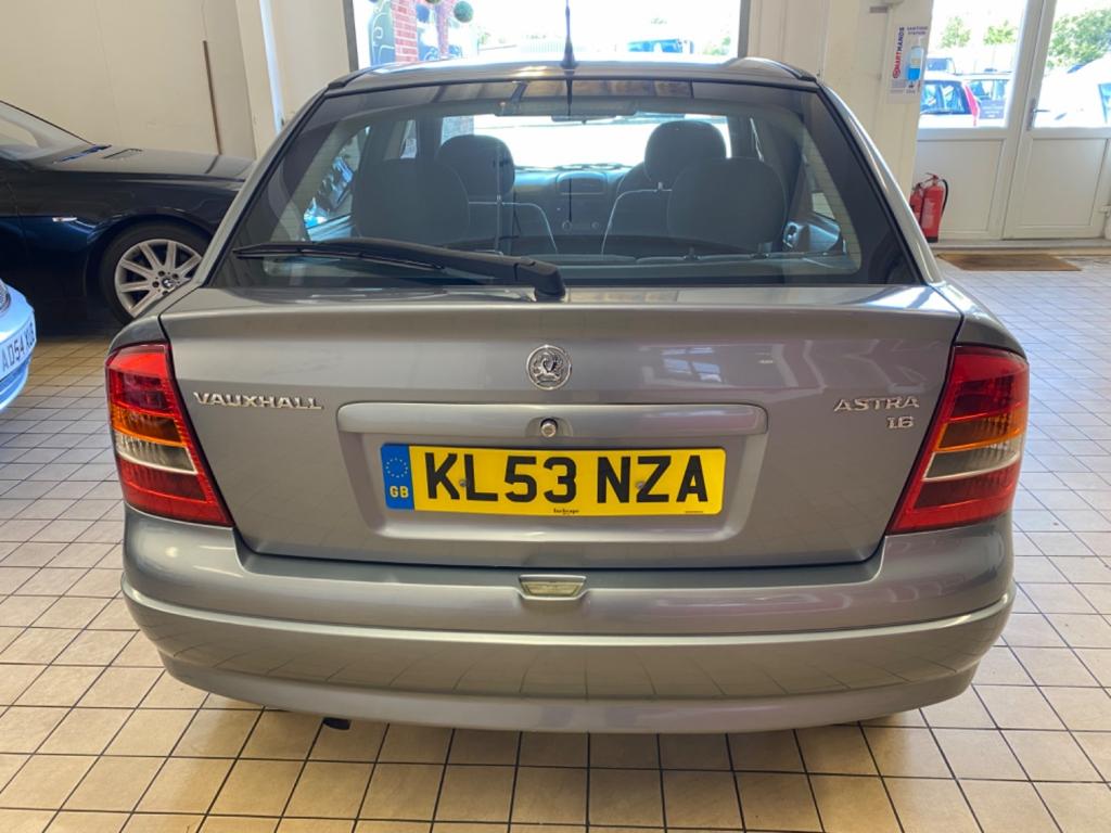 VAUXHALL ASTRA