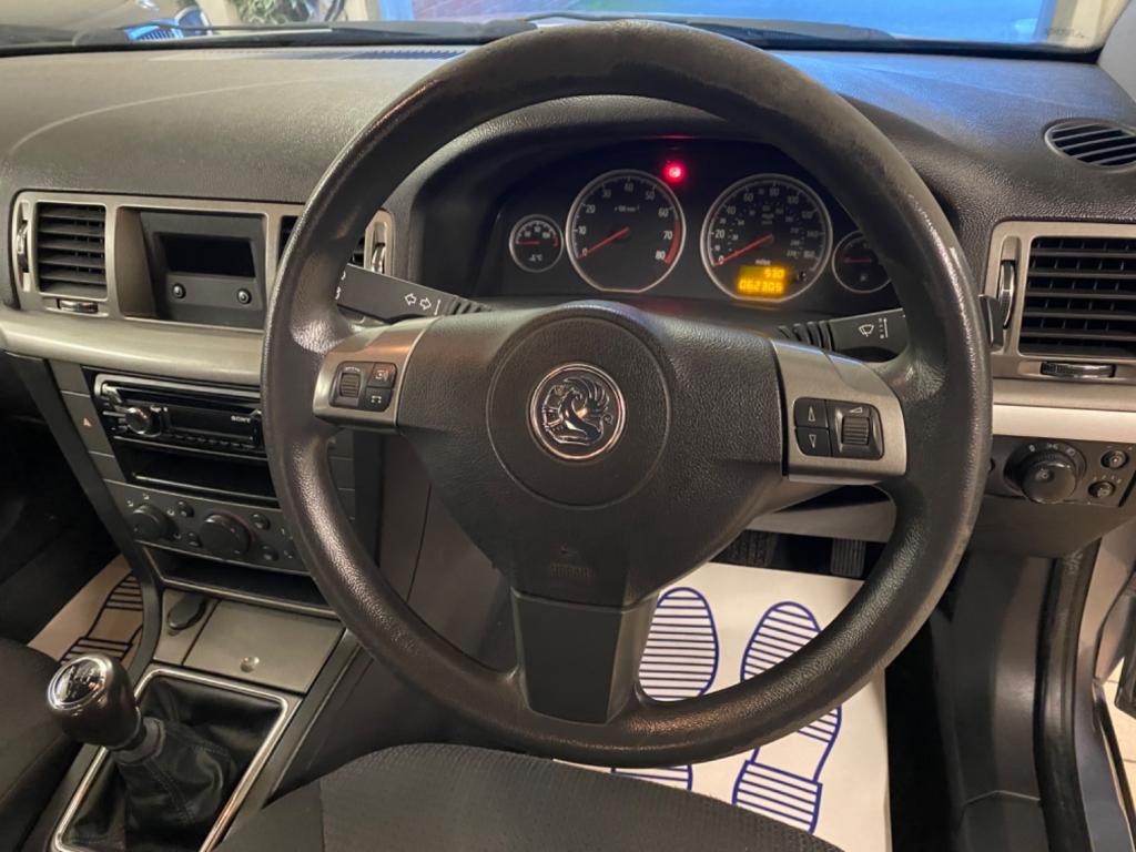 VAUXHALL VECTRA
