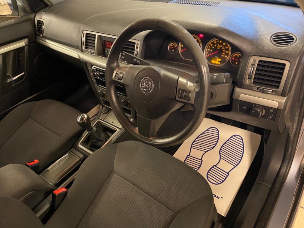 VAUXHALL VECTRA
