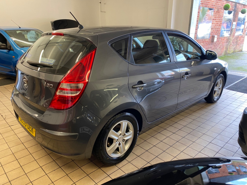 HYUNDAI I30