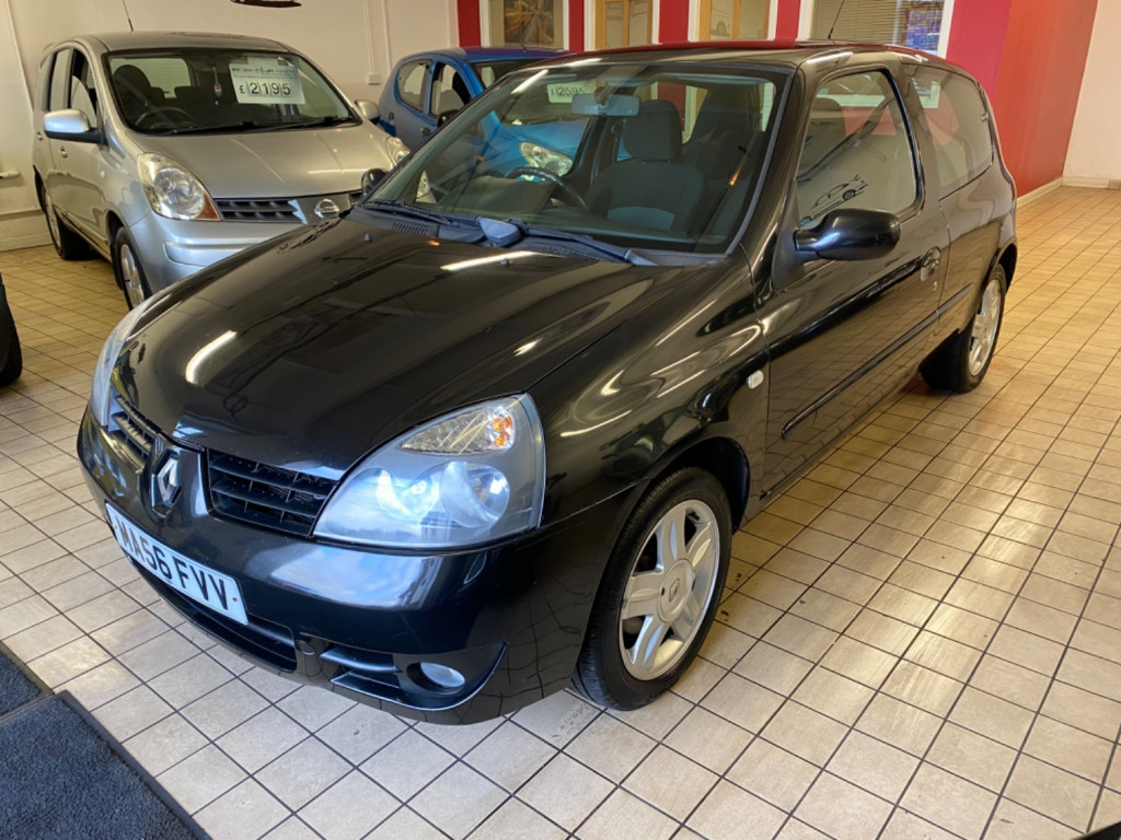 RENAULT CLIO