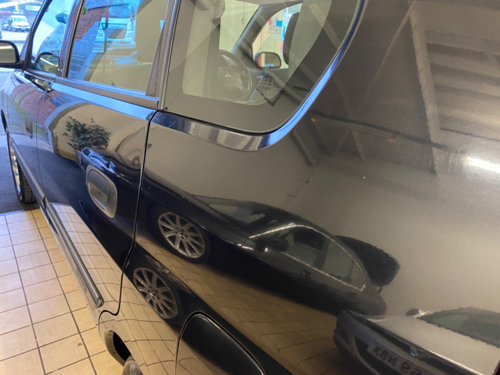 MITSUBISHI SPACE STAR