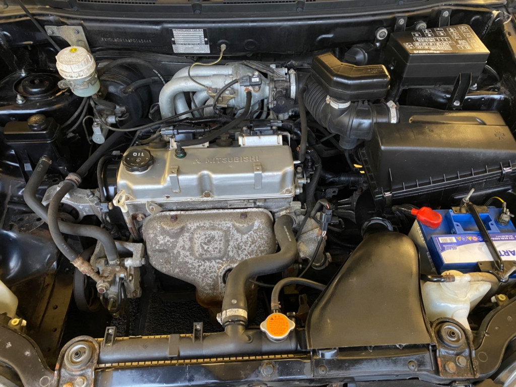 MITSUBISHI SPACE STAR