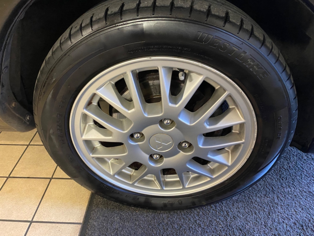 MITSUBISHI SPACE STAR