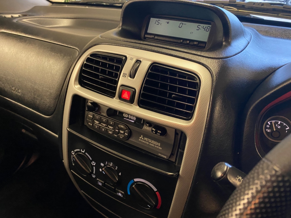 MITSUBISHI SPACE STAR