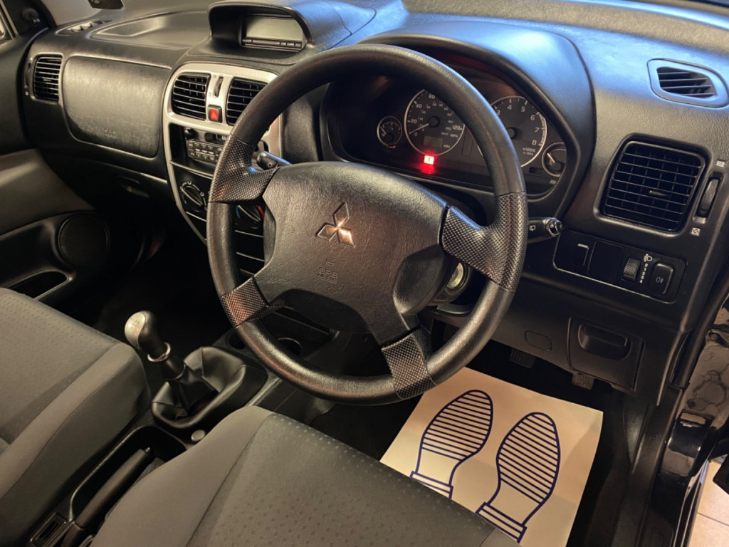 MITSUBISHI SPACE STAR