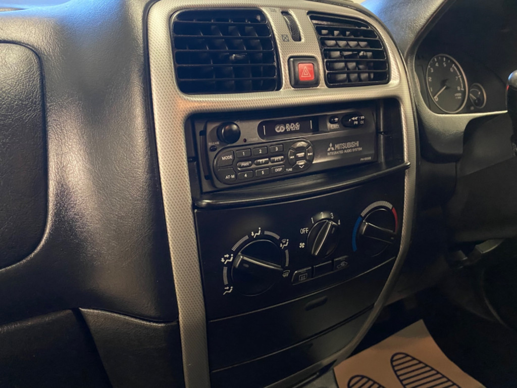 MITSUBISHI SPACE STAR