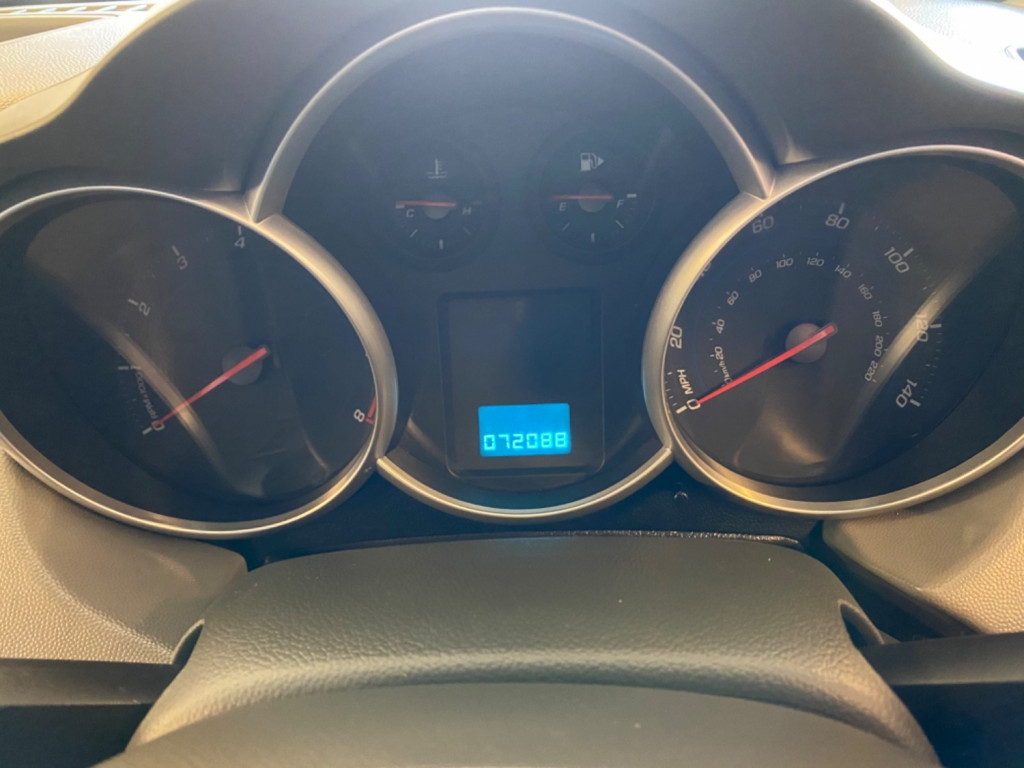 CHEVROLET CRUZE