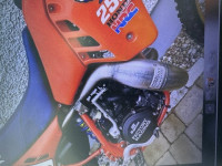 HONDA CR250