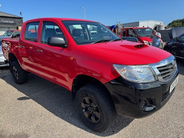 TOYOTA HILUX