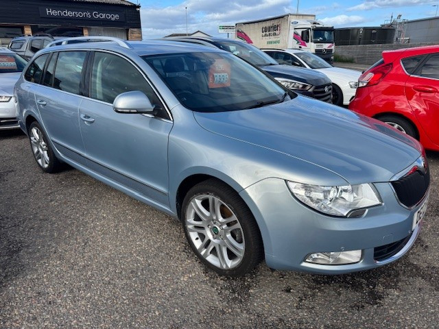 SKODA SUPERB