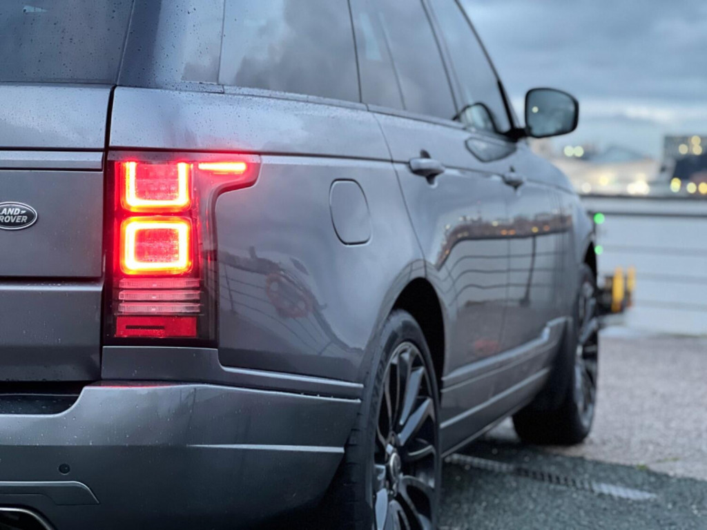 LAND ROVER RANGE ROVER