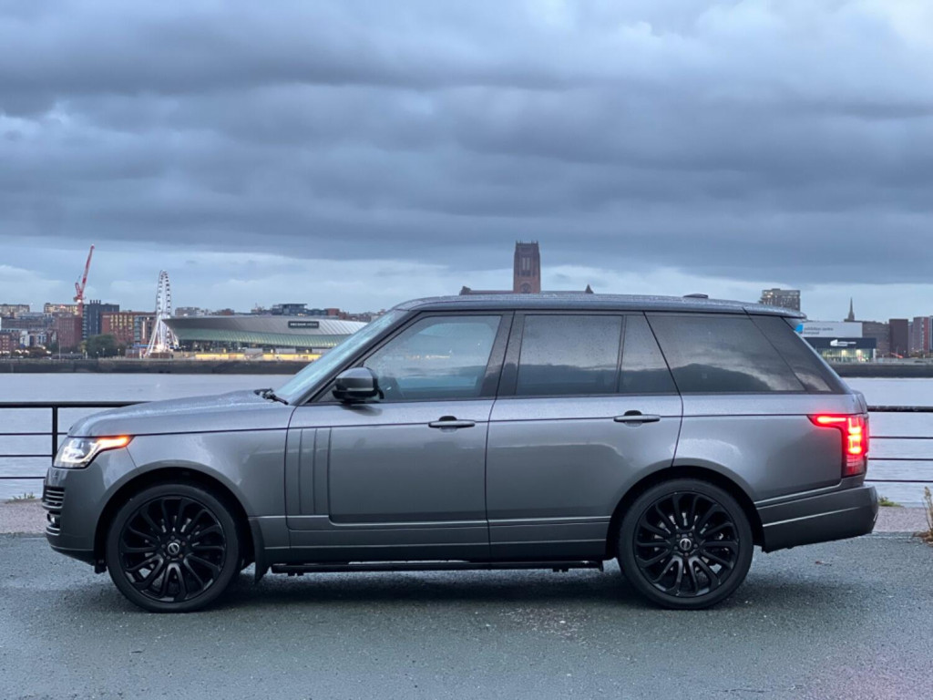 LAND ROVER RANGE ROVER