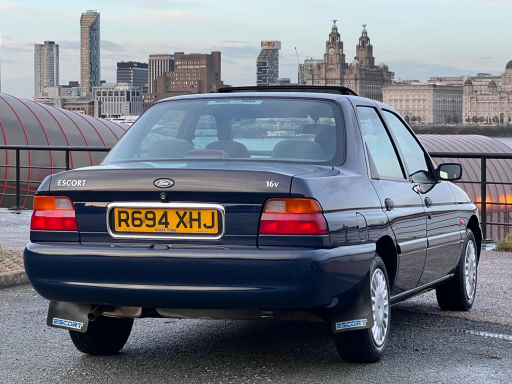 FORD ESCORT