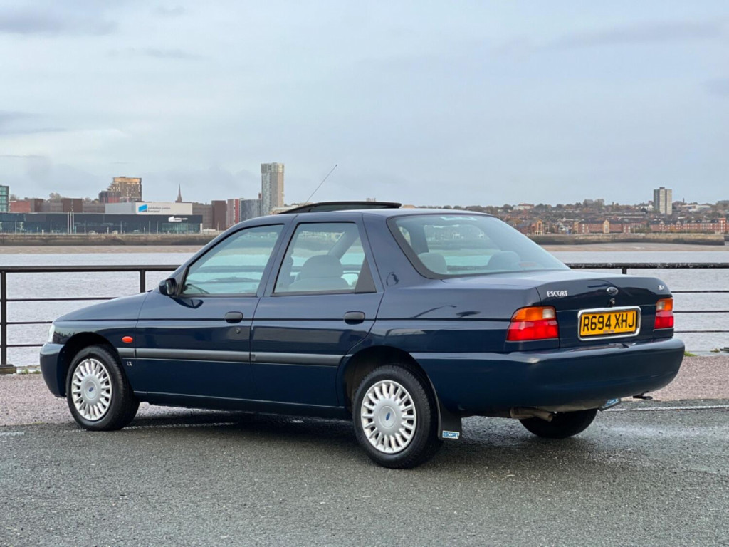 FORD ESCORT