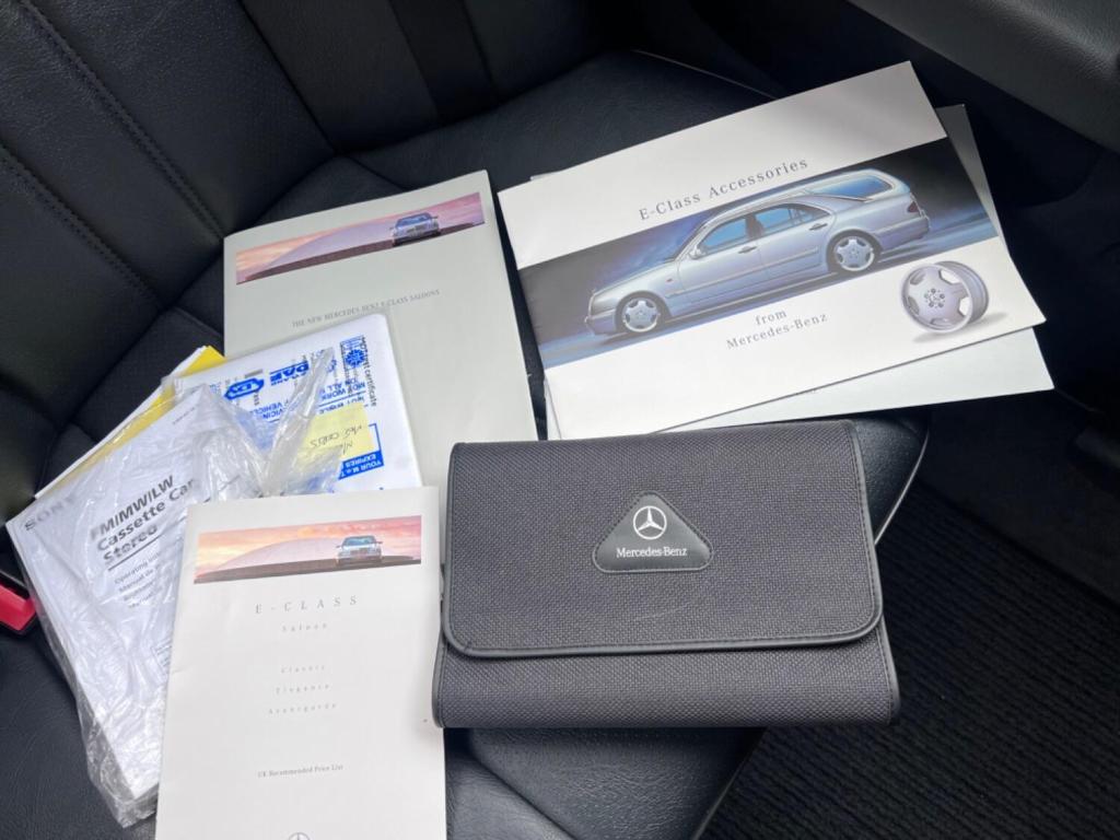 MERCEDES-BENZ E CLASS