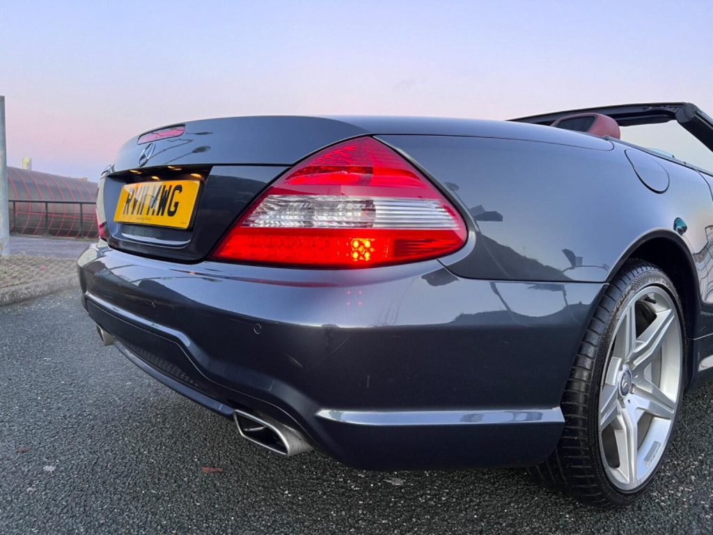 MERCEDES-BENZ SL CLASS