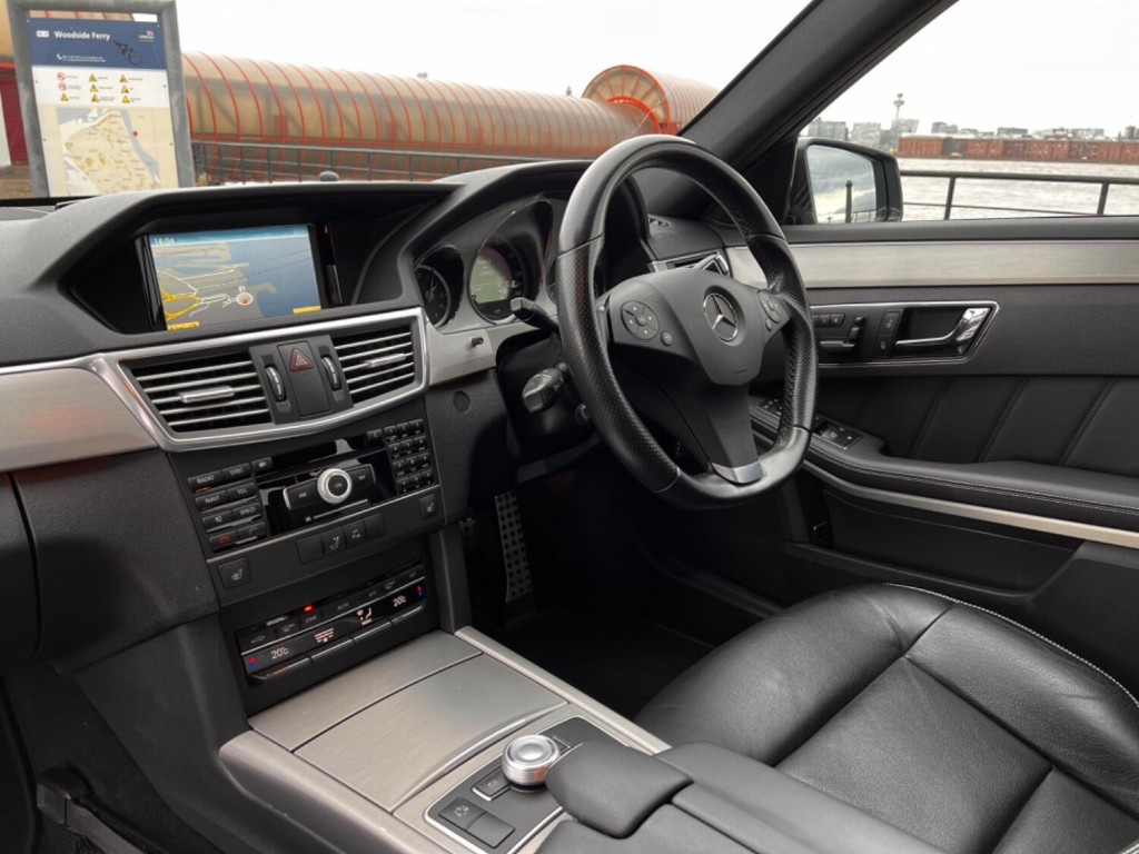 MERCEDES-BENZ E CLASS