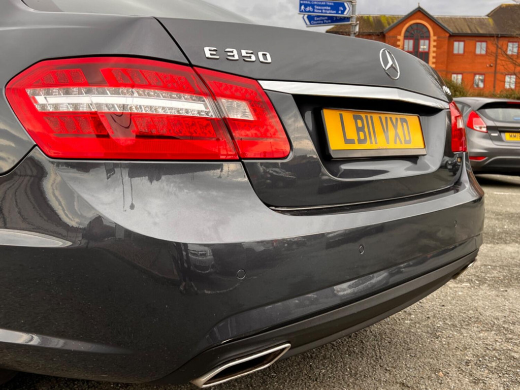 MERCEDES-BENZ E CLASS