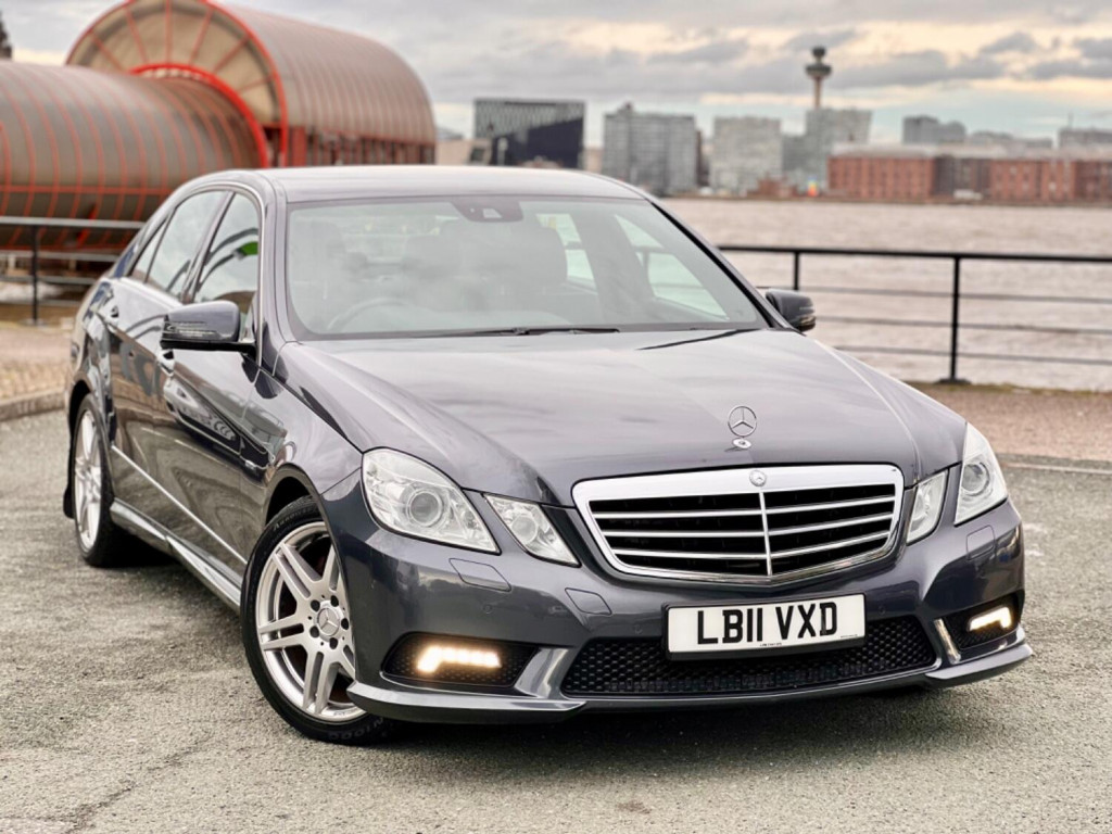 MERCEDES-BENZ E CLASS