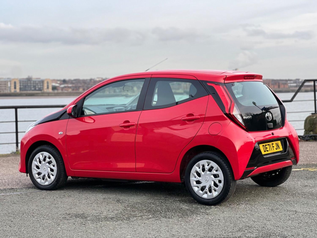 TOYOTA AYGO