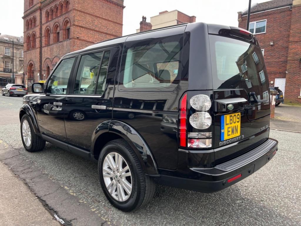 View LAND ROVER DISCOVERY 3 2.7 TD V6 HSE 
