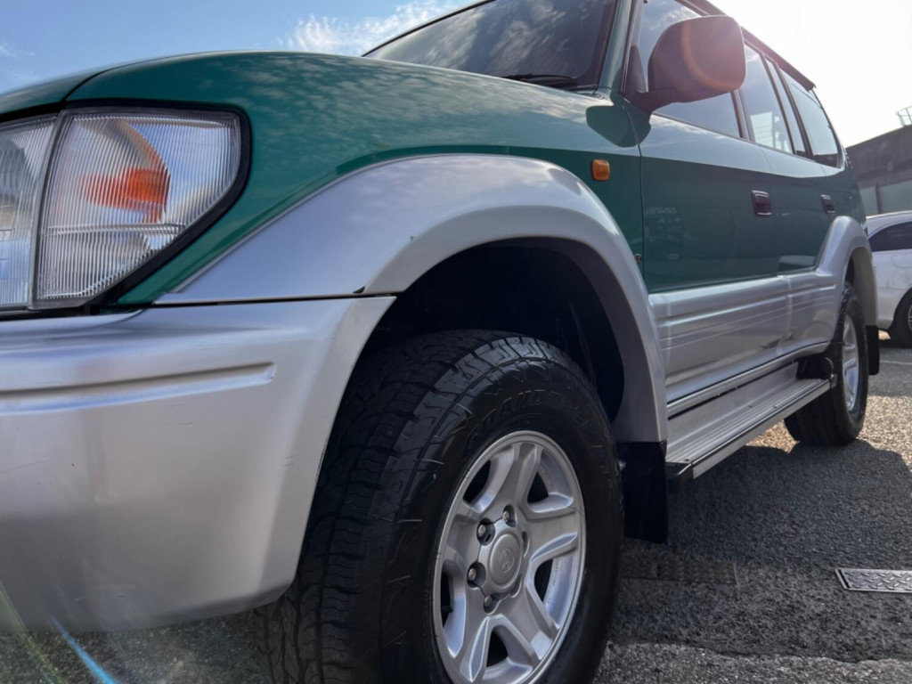 TOYOTA LAND CRUISER COLORADO