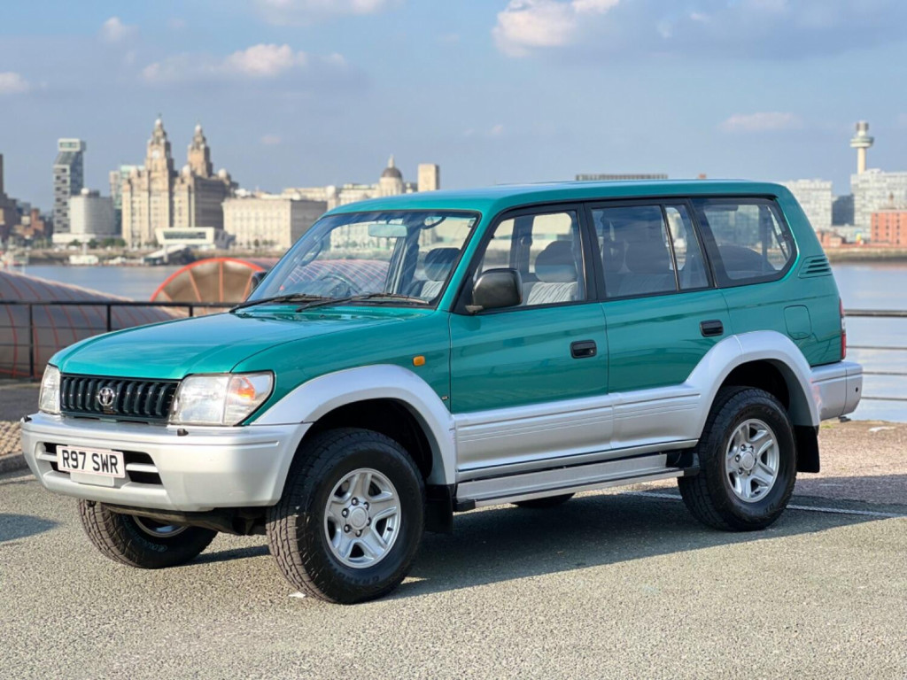 TOYOTA LAND CRUISER COLORADO