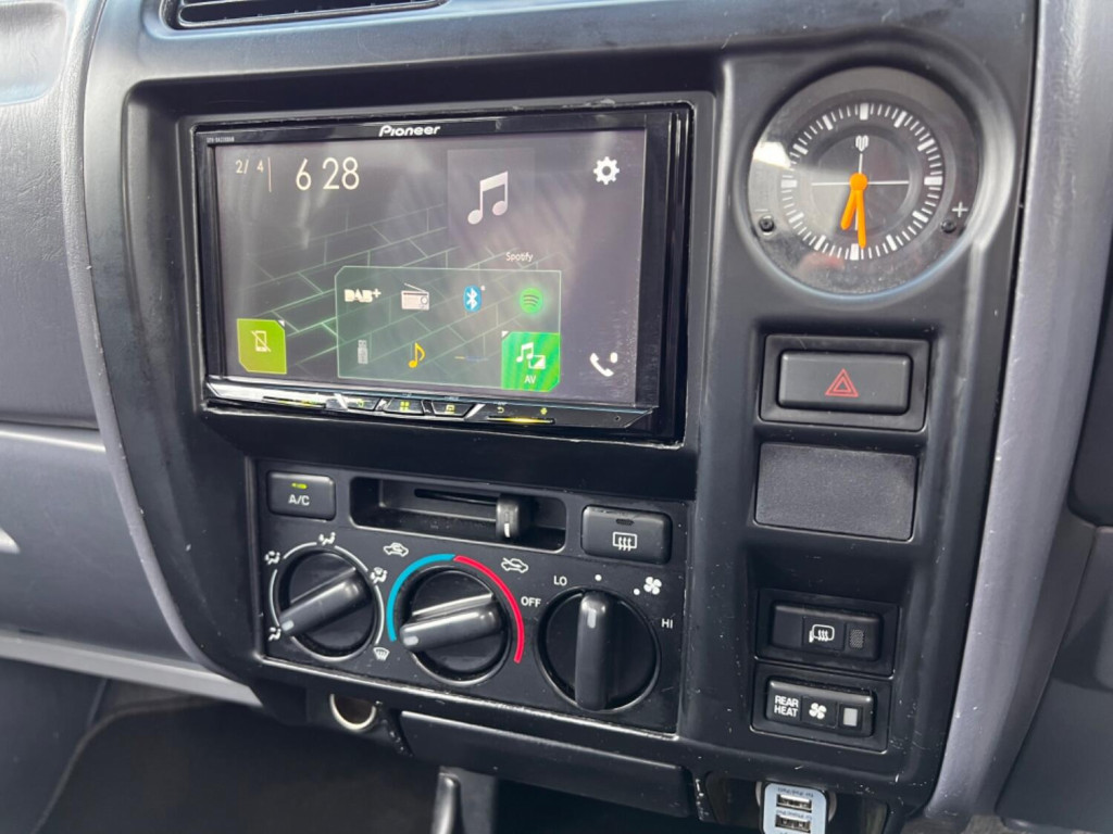 TOYOTA LAND CRUISER COLORADO