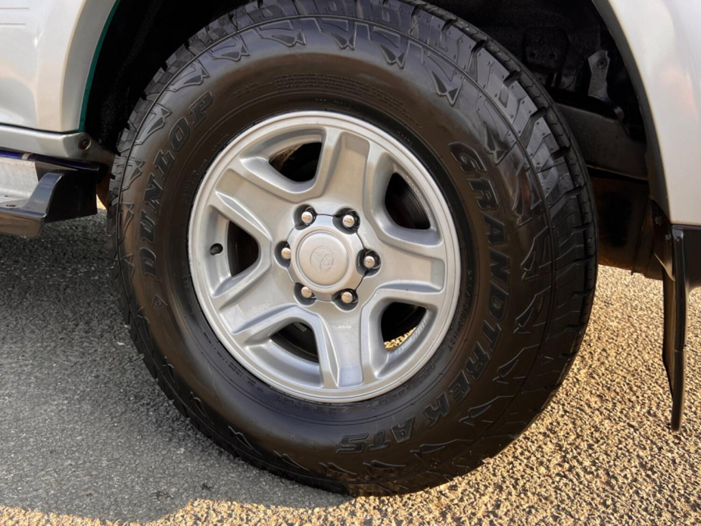 TOYOTA LAND CRUISER COLORADO