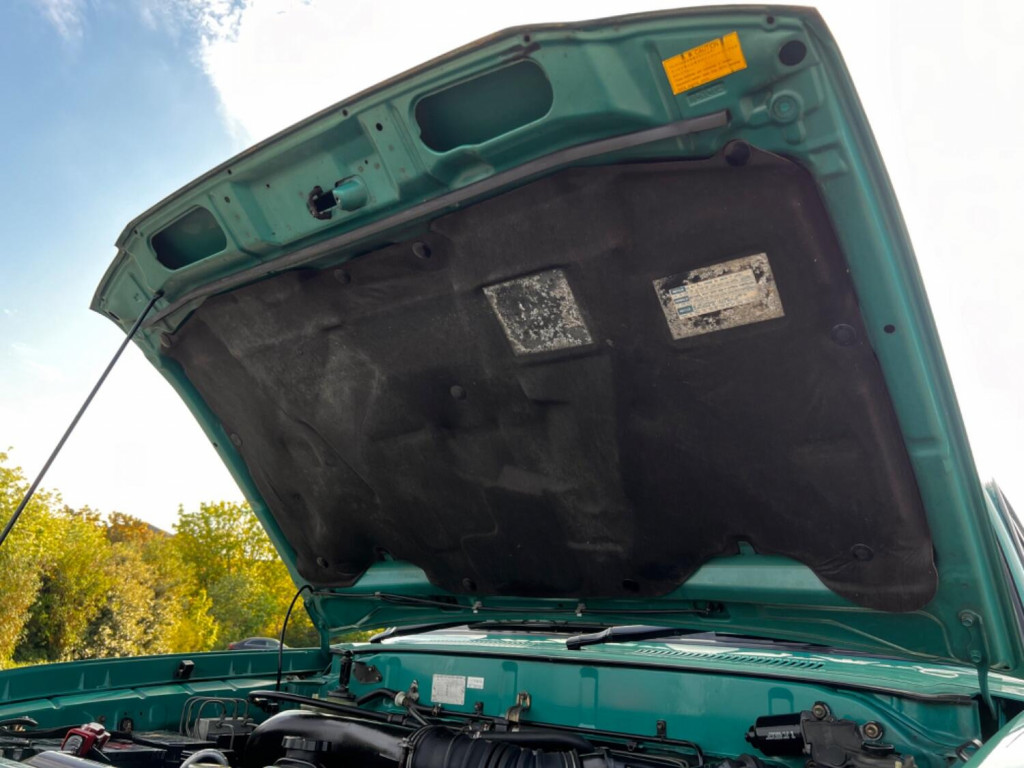 TOYOTA LAND CRUISER COLORADO