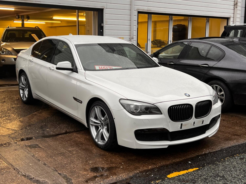 View BMW 7 SERIES 3.0 730d M Sport Saloon