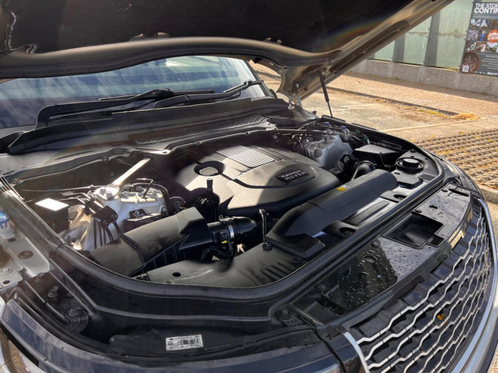 LAND ROVER RANGE ROVER